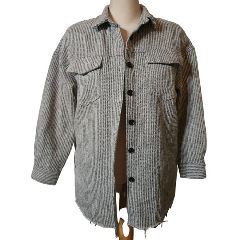 Womens Oversized Textured Button Up Shacket Gray Black Herringbone Raw Hem M